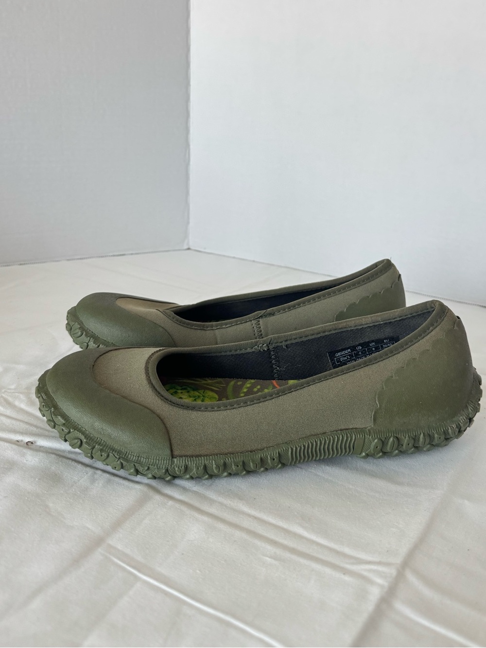 Muck Boot Company Women's Muckster Flat garden shoes olive green Size 8 - Picture 9 of 11